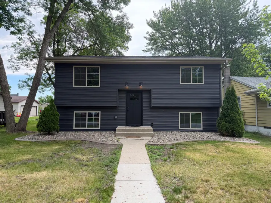 113 Cedar Street S, Sauk Centre, MN 56378 - #2