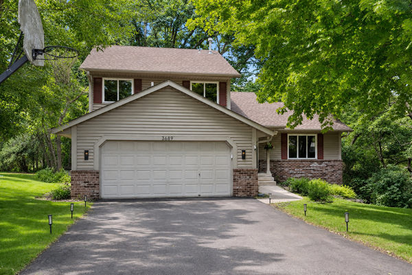 3689 Willbrook Court, Eagan, MN 55123