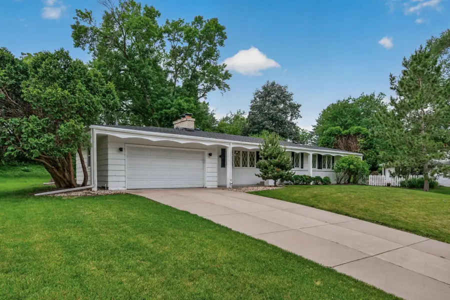 5249 W 92nd Street, Minneapolis, MN 55437 - #2