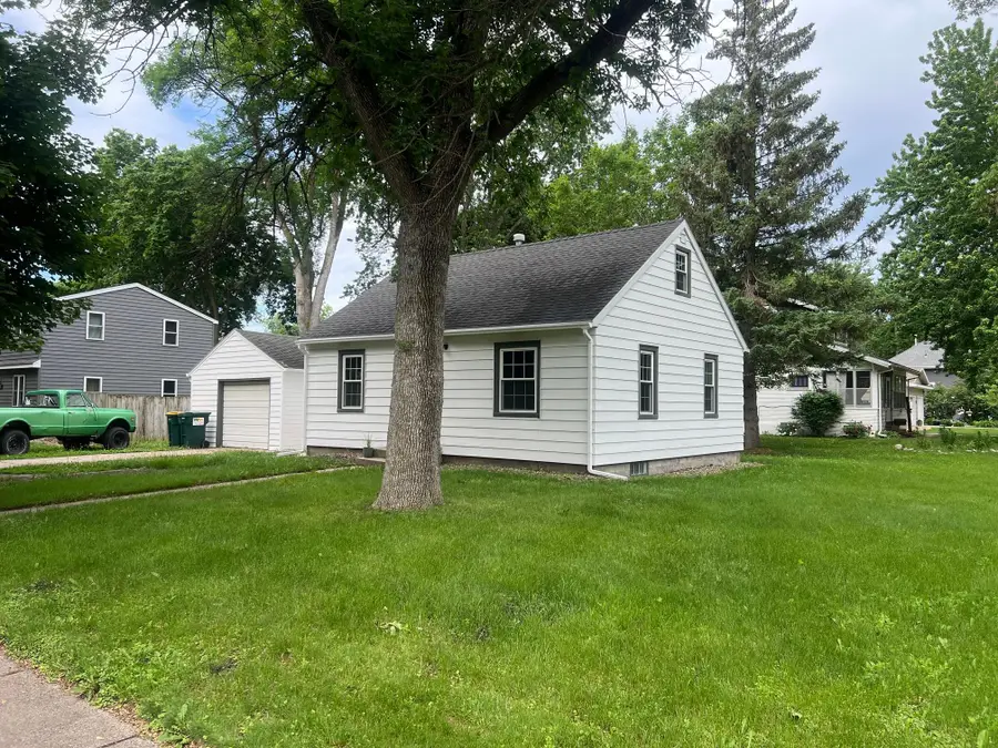 327 N Gilman Avenue, Litchfield, MN 55355 - #3