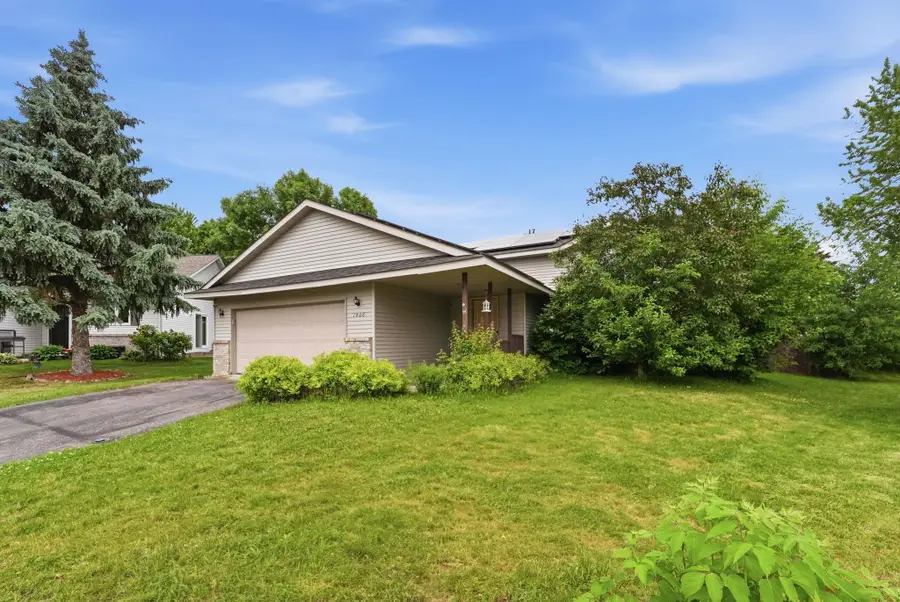 1406 Summit Avenue N, Sauk Rapids, MN 56379 - #2