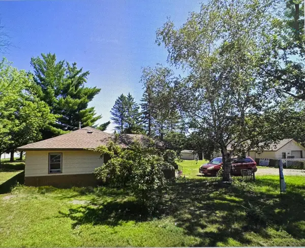 412 1st Street Ne, Menahga, MN 56464