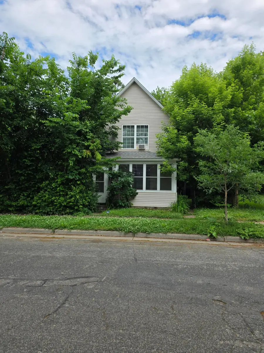 424 33rd Avenue N, Minneapolis, MN 55412 - #2