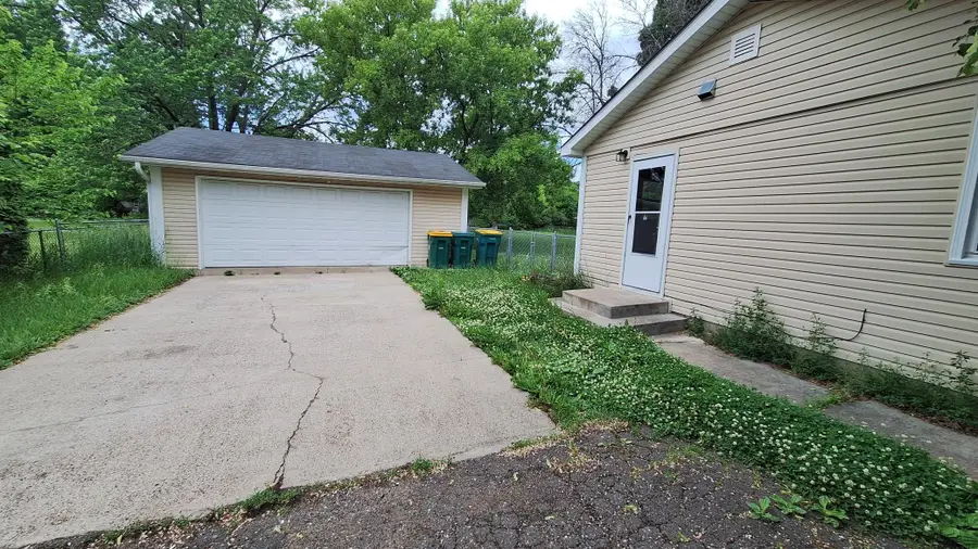 6609 W Broadway Avenue, Brooklyn Park, MN 55428 - #2