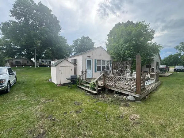 1206 E Lake Street, Osakis, MN 56360