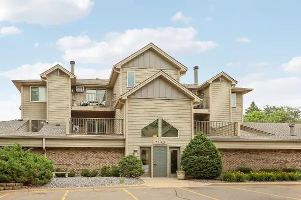 2150 Ridge Drive #14, Saint Louis Park, MN 55416