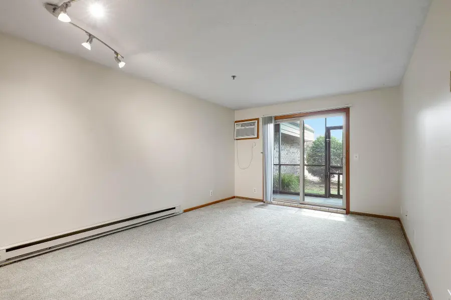 2150 Ridge Drive #14, Saint Louis Park, MN 55416 - #3