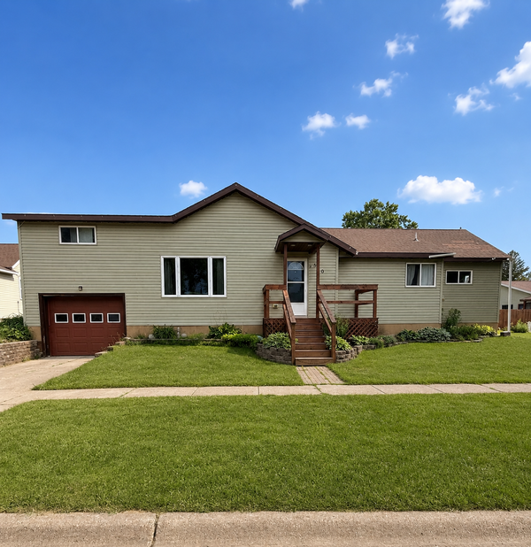 500 Superior Street, Milroy, MN 56263