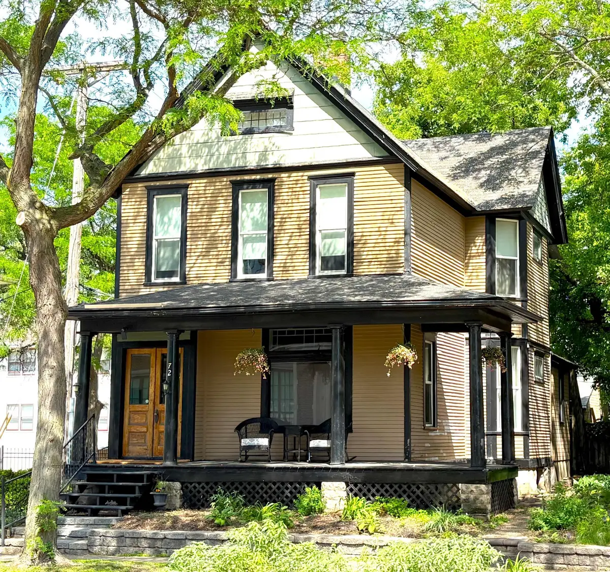 72 Saint Albans Street N, Saint Paul, MN 55104 - #1