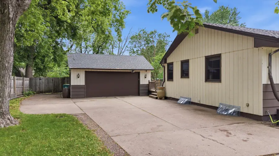 7911 59 1/2 Avenue N, New Hope, MN 55428 - #3