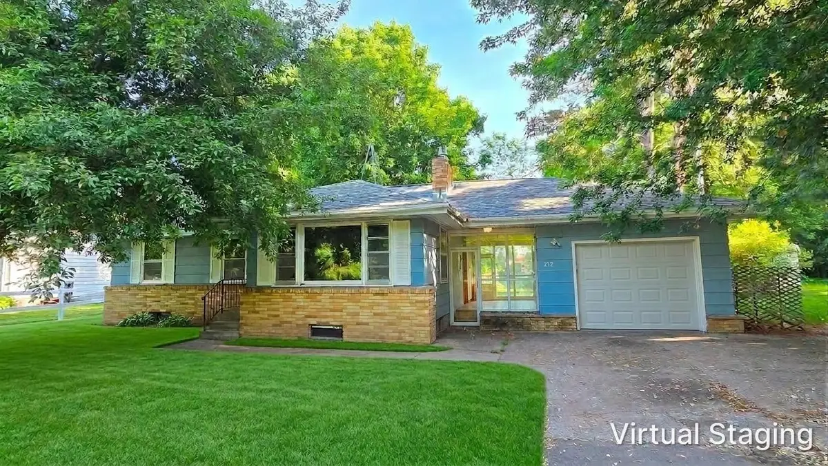 515 7th Ave Ne, Pine City, MN 55063 - #1