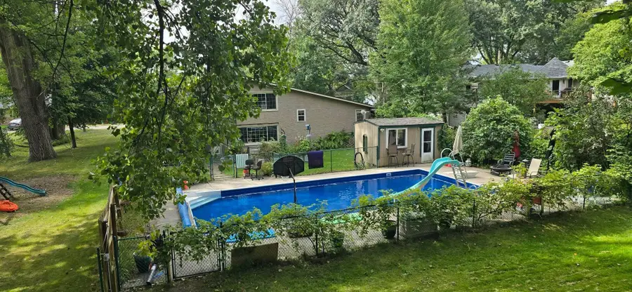 1504 Crystal Lake Road E, Burnsville, MN 55306 - #2