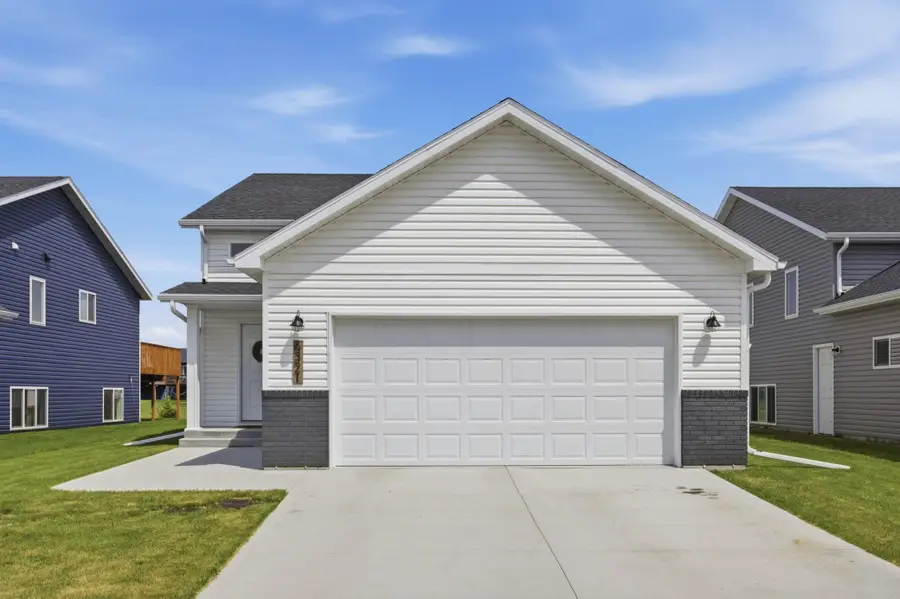 6321 Saint Ann Avenue, Horace, ND 58047 - #2