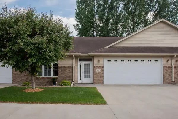 1307 2nd Street S #B, Moorhead, MN 56560