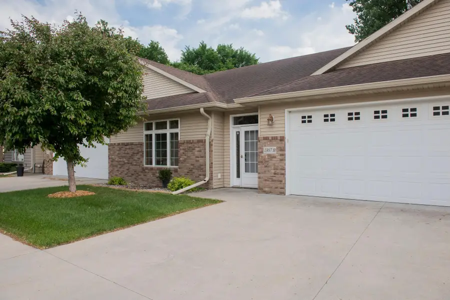 1307 2nd Street S #B, Moorhead, MN 56560 - #2