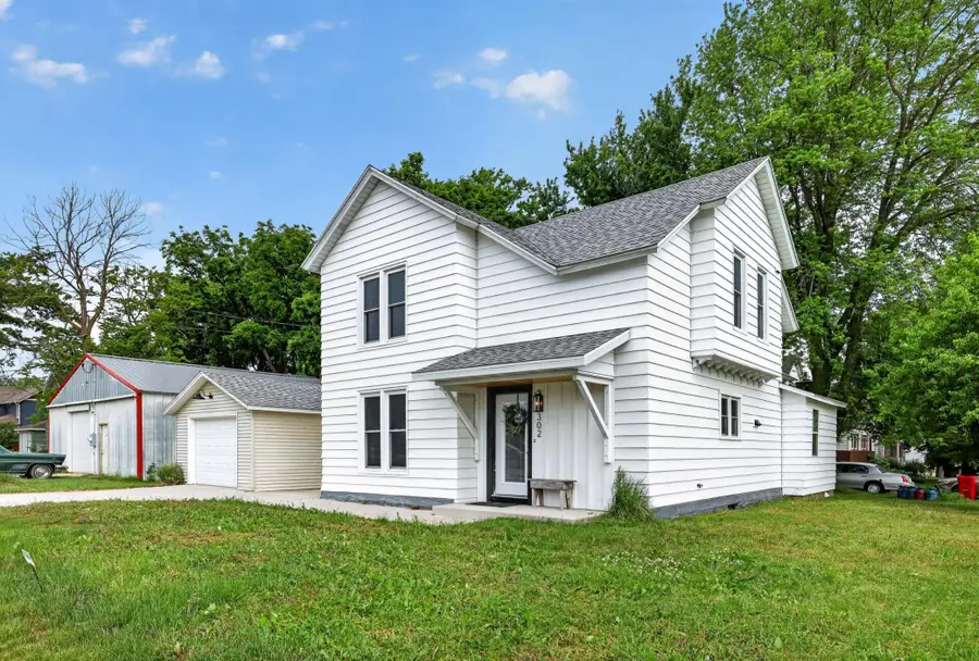 302 1st Street Nw, Dodge Center, MN 55927 - #3