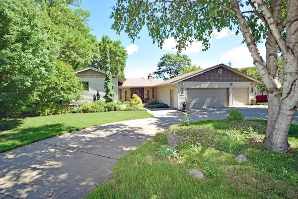 6030 Manchester Drive, Golden Valley, MN 55422