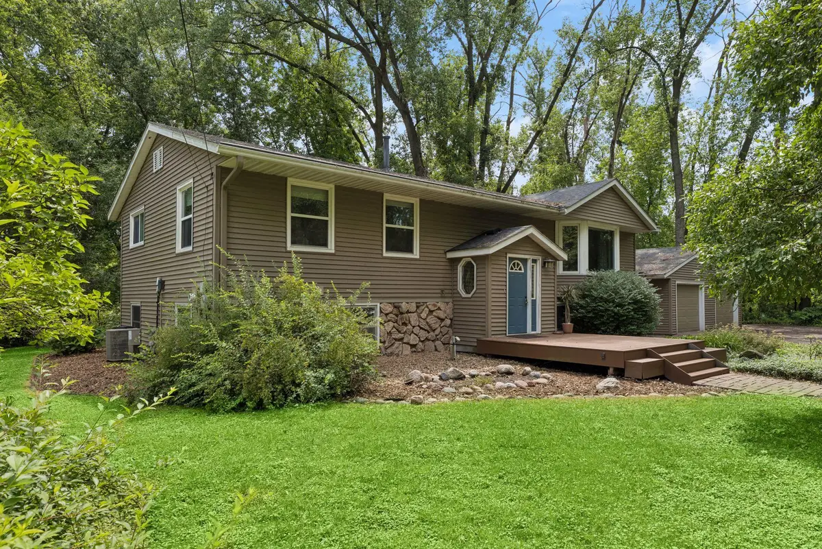 3260 Snelling Avenue N, Arden Hills, MN 55112 - #1