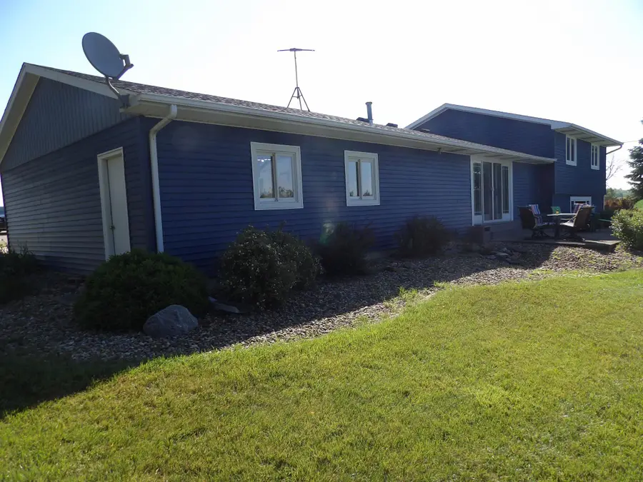 18831 Us Highway 69, Albert Lea, MN 56007 - #3