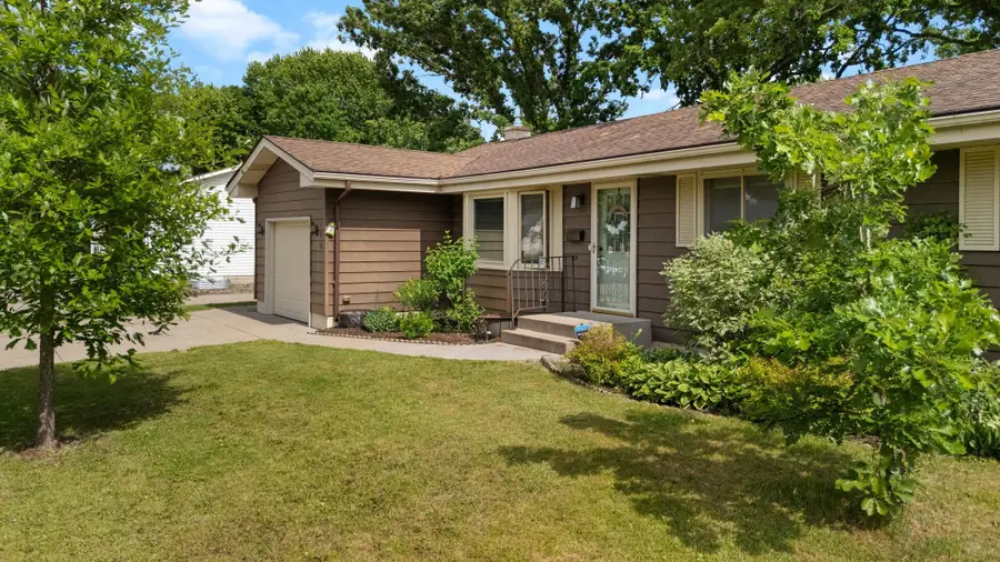 588 Rice Creek Terrace Ne, Fridley, MN 55432 - #3