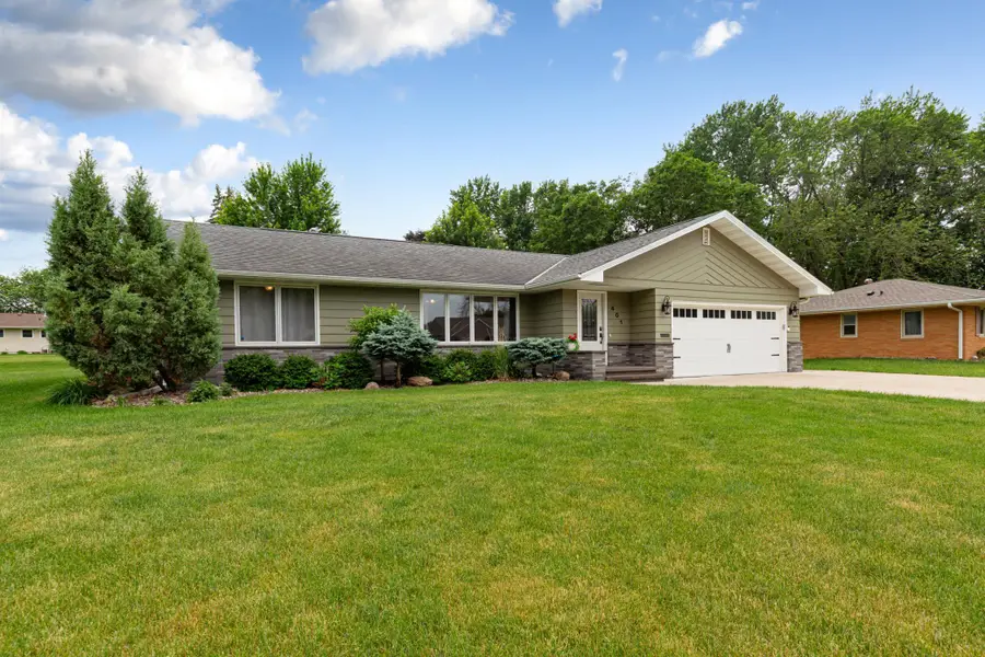 401 Murray Street, Owatonna, MN 55060 - #2