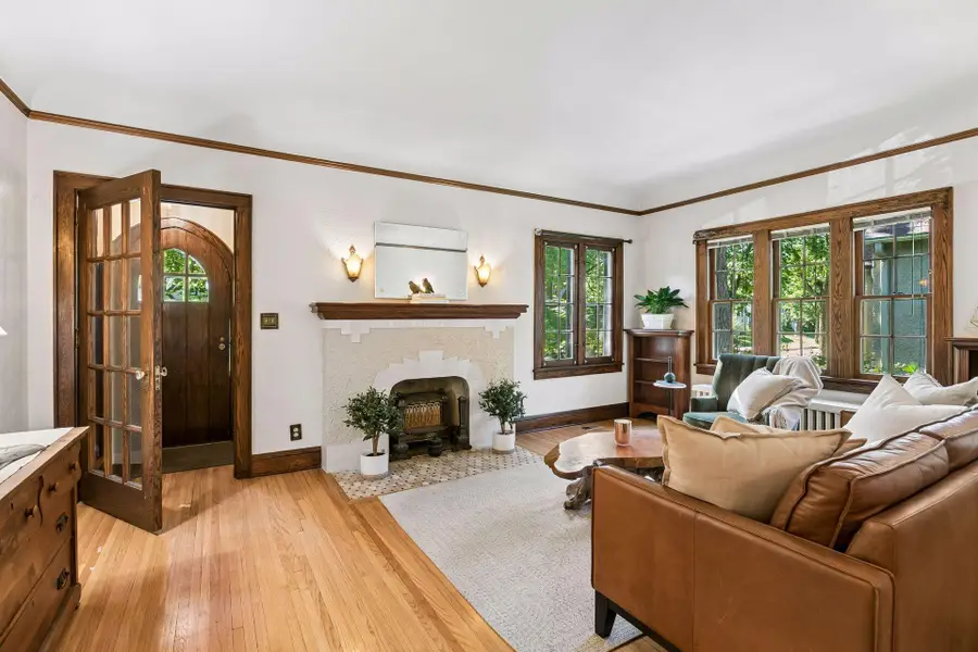4227 Washburn Avenue N, Minneapolis, MN 55412 - #3