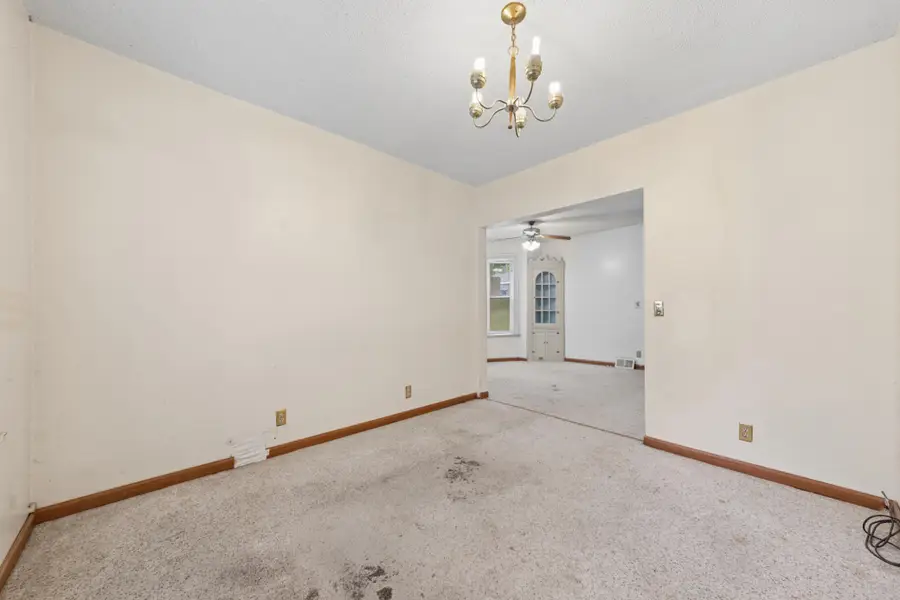 1087 Matilda Street, Saint Paul, MN 55117 - #3