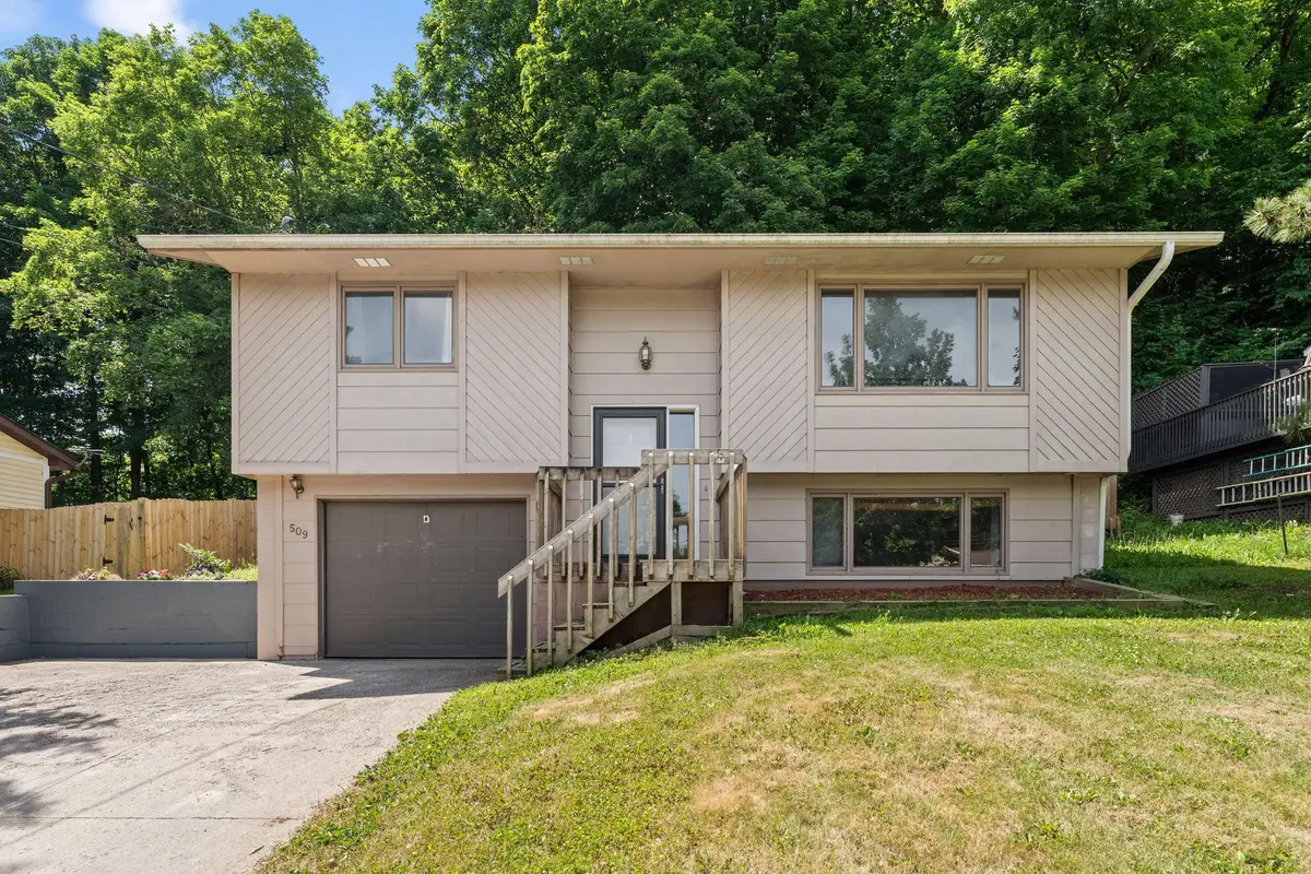 509 Mill Street E, Cannon Falls, MN 55009 - #1