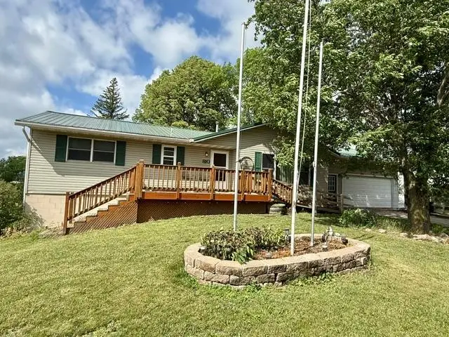 810 Sunrise Boulevard, Redwood Falls, MN 56283 - #1