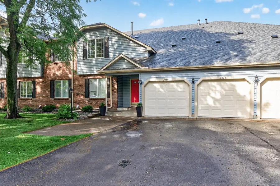 2576 Moundsview Drive #7, Mounds View, MN 55112 - #3