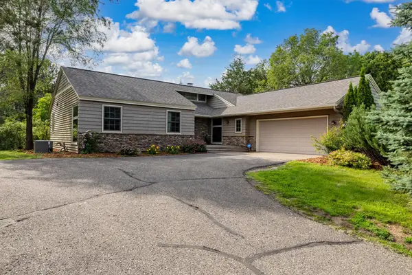 416 N Glover Road, Hudson, WI 54016