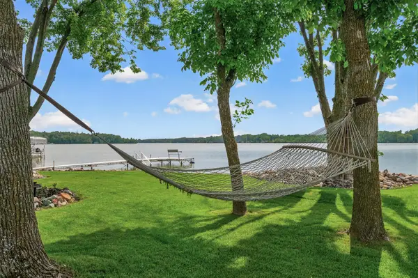 28310 Lakewood Drive Nw, Isanti, MN 55040