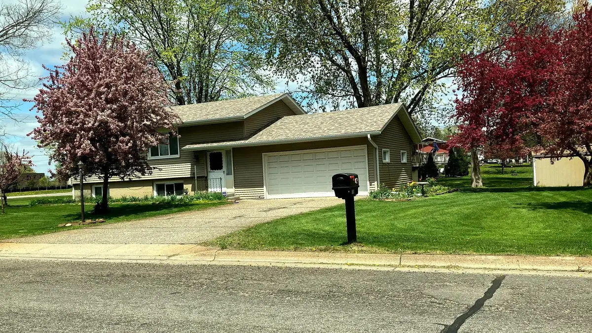 135 Dundee Lane, Waite Park, MN 56387 - #1