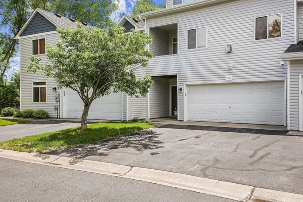 10776 Vale Street Nw, Coon Rapids, MN 55433
