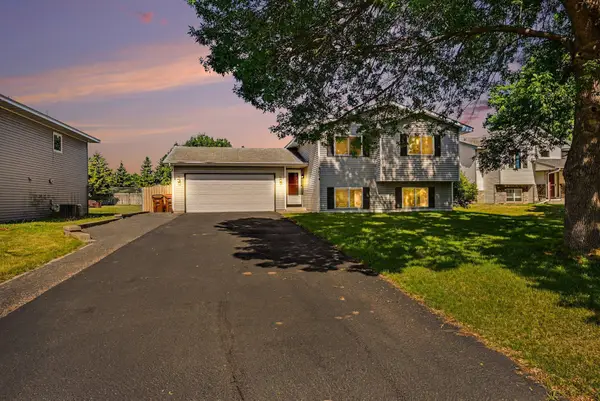 9674 Hale Avenue S, Cottage Grove, MN 55016