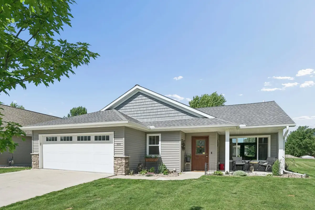 900 19th Street Se, Willmar, MN 56201 - #1