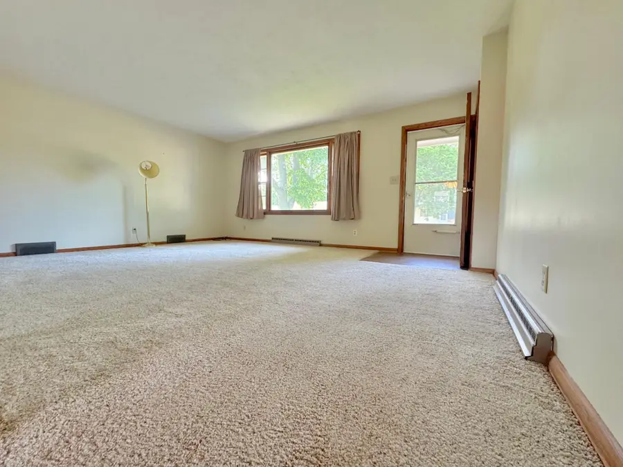 907 Poplar Avenue, Marshall, MN 56258 - #3