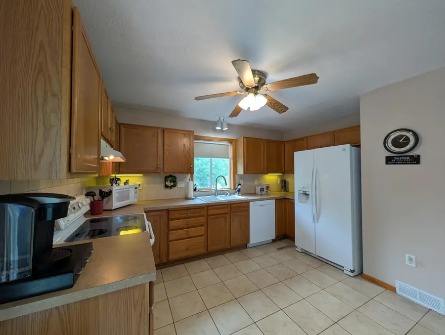 501 Prospect Street, Milroy, MN 56263 - #3