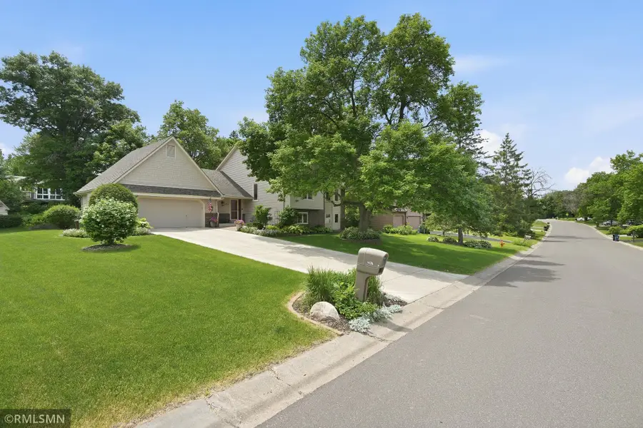 1426 Colleen Avenue, Saint Paul, MN 55112 - #2