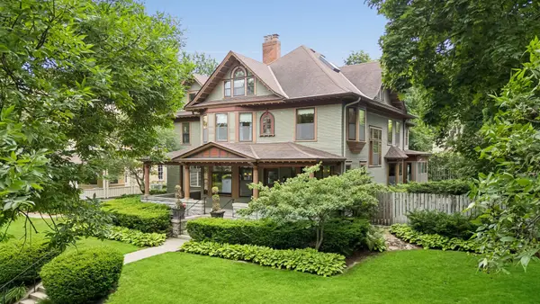 818 Goodrich Avenue, Saint Paul, MN 55105