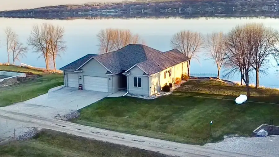 83987 Ridge Creek Dr, Clinton, MN 56278 - #2