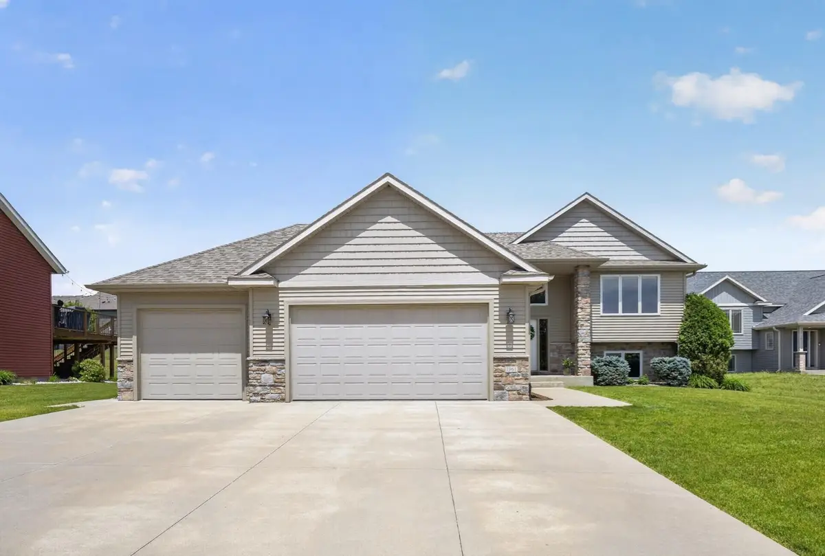 1961 Fieldstone Road Sw, Rochester, MN 55902 - #1