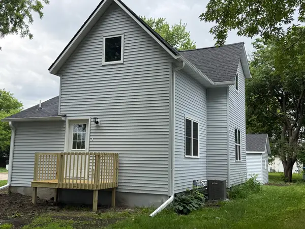 1203 Apel Avenue, Worthington, MN 56187