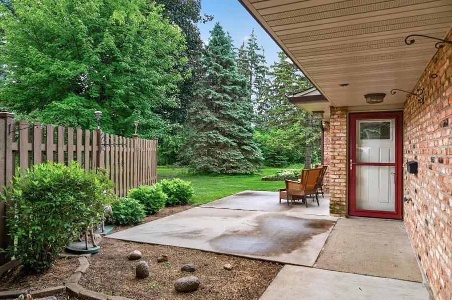 9609 Lonsdale Circle, Minnetonka, MN 55305 - #3