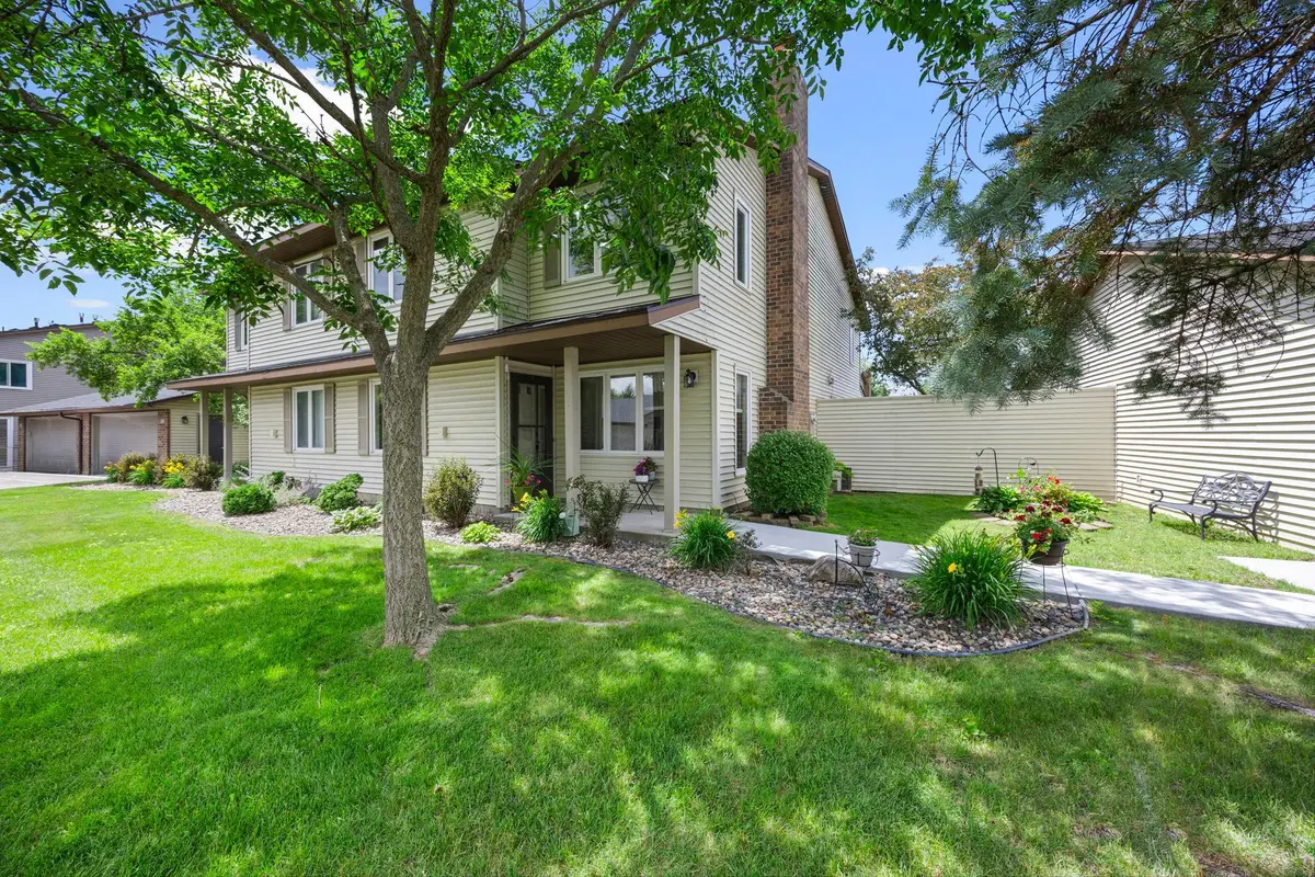 4701 Osage Point, Eagan, MN 55122 - #1
