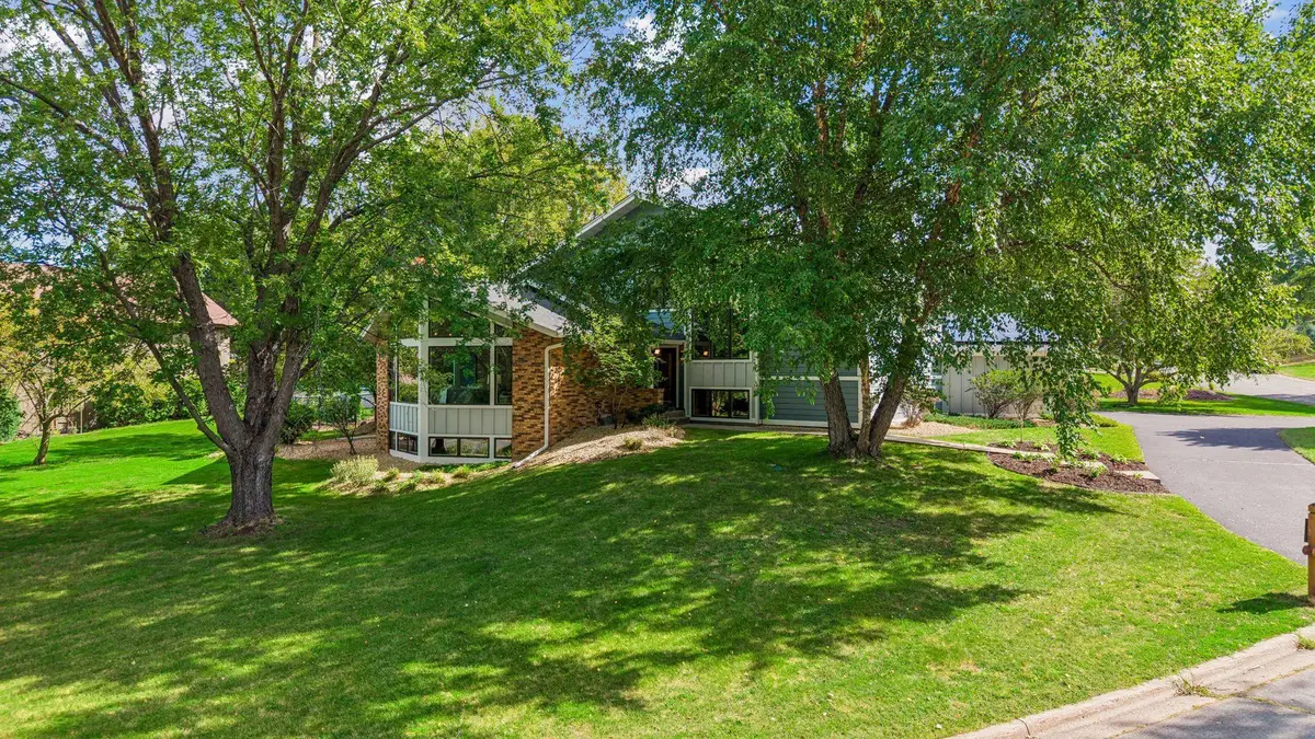 1728 Trail Road, Mendota Heights, MN 55118 - #1