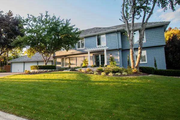 6612 Dovre Drive, Edina, MN 55436