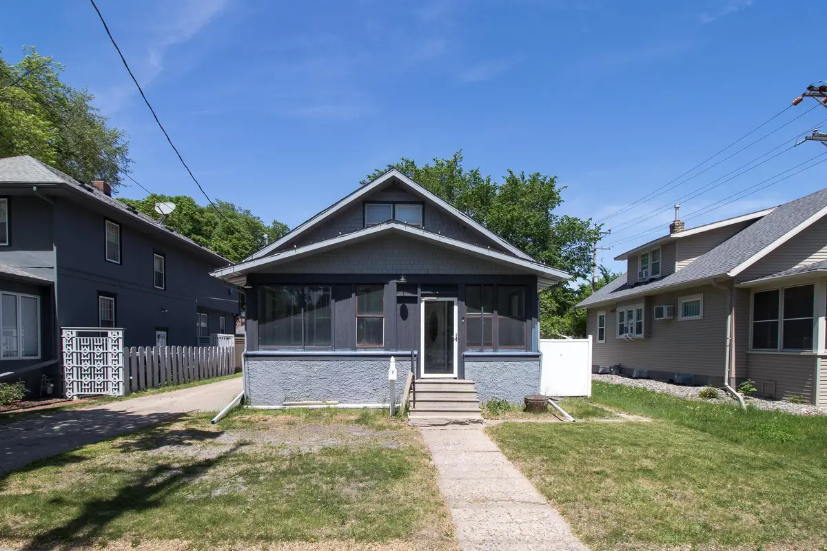 1119 11th Avenue N, Fargo, ND 58102 - #1