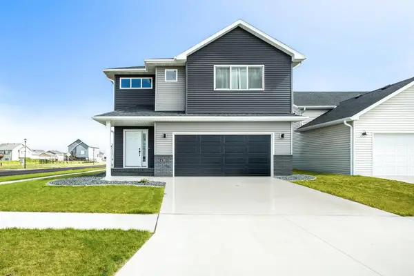 6381 Saint Ann Avenue, Horace, ND 58047