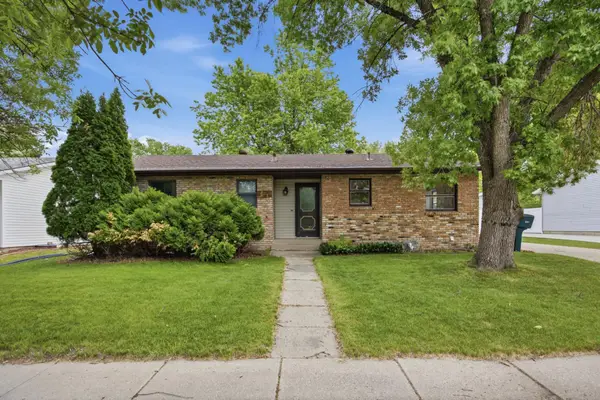 901 2nd Street E, West Fargo, ND 58078